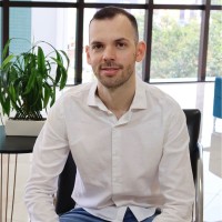 Everton Garboça Email