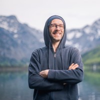 Niklas Naumann Email
