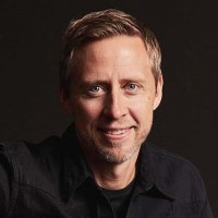 Oliver Merlöv Email & Phone Number