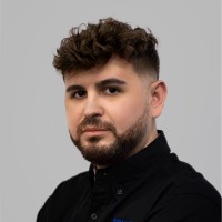 Summit Delivery Services Employee Salvador Belaunde's profile photo