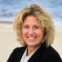 Stephanie McClellan Email & Phone Number