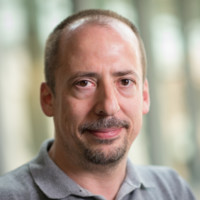 Iain Lewis Email