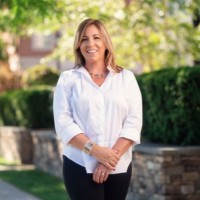 Corcoran Legends Realty Employee Wendy Phillips's profile photo
