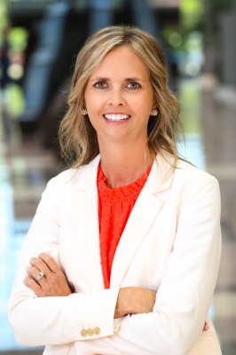 Kendra Kraus Email & Phone Number