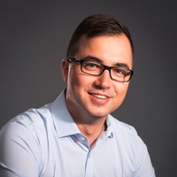 Lukáš Zelený Email
