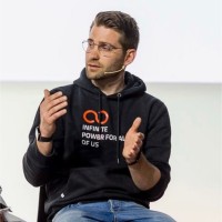 Philipp Lobnig Email