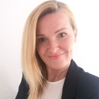 Alena Kirchner Email