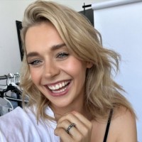 Inna Wiszewska Email