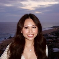 Internal Revenue Service Employee Duyen le's profile photo