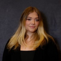 Aizer Health Employee Emily Doles's profile photo