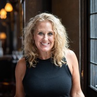 Minneapolis Club Employee Jennifer Bruett's profile photo