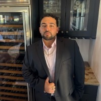Orlando Comino Email