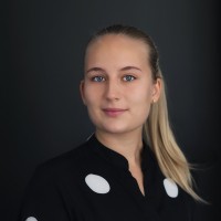 Spring Advisor Employee Jasmin Josefsson's profile photo