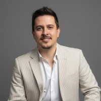 Stéfano Figueiredo Email