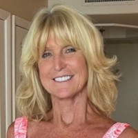 SerenaGroup Inc. Employee Renee McElwaney's profile photo