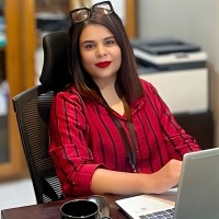 Zainab Qaisar Email