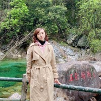 Aston Educational Group Employee Maggie Liu's profile photo