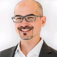 Email e telefono di J. Josh Guevara