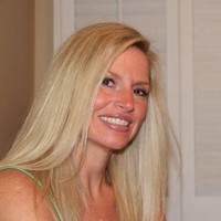 beem Light Sauna Employee Beth Russell-Stark's profile photo