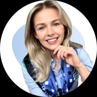 Monika Ciechomska Email