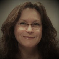 Lynette Davis Email & Phone Number