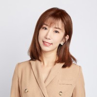Shopee Employee Ting He's profile photo