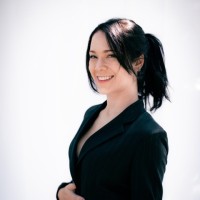 Isabella Zemella Email & Phone Number