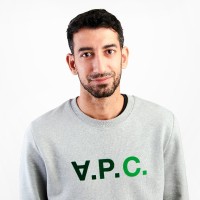 E-mail e número de telefone de Arian Kalantari