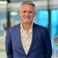 Alcon Employee Roger Lopez's profile photo