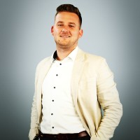 Fabio Kühn Email