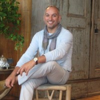 Robert Valle Email & Phone Number