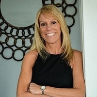Red Argyle Employee Loreen Rua's profile photo