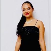 Thifany Justo Email