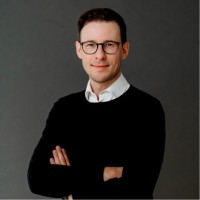 Tobias Schmitz Email