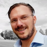 Axel Boeke Email