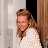 Monique van Zundert Email & Phone Number