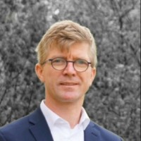Stefan Ernst Email