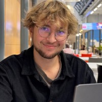 Dutch & Dutch Employee Jakub Woziwodzki's profile photo