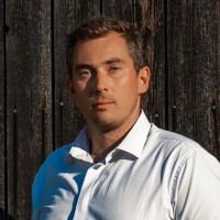 Tomas Majernik Email