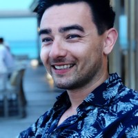 Thomas Li Email