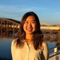 Isabelle Lo Email