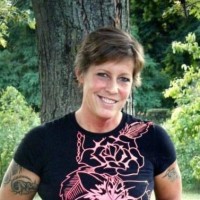 Lezli Hewitt Email & Phone Number