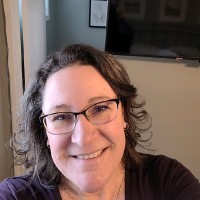 Custom Courier Co. Ltd Employee Heather Wiebe's profile photo