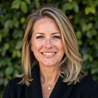 RedThread Research Employee Loree Swain's profile photo