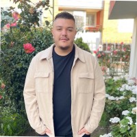 Work and Study Travel Employee Julian Tamayo's profile photo