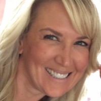 E-mail e número de telefone de Laurie Balestrieri