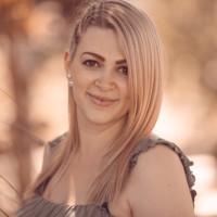 Céline Hohl Email