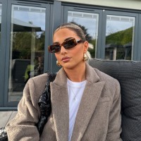 Lily Robson Email & Phone Number