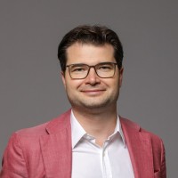 FER Employee Vedran Podobnik's profile photo