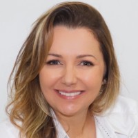Viviane C. Coelho Email